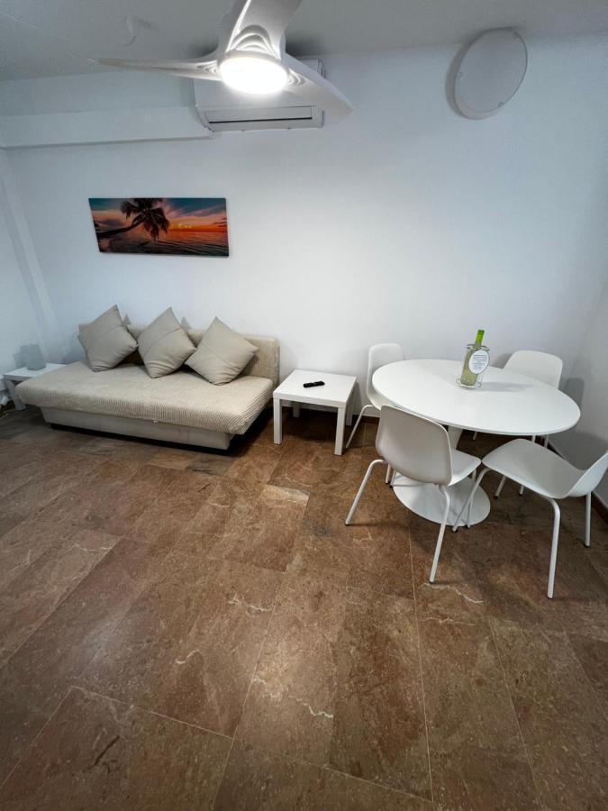 Apartamento A 3 Minutos De La Playa Салоу Экстерьер фото