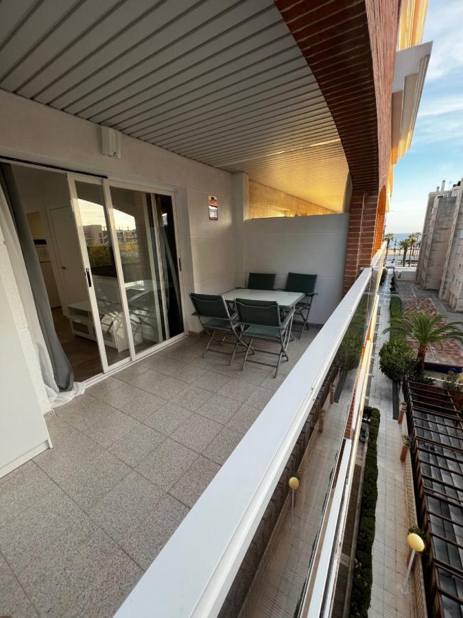 Apartamento A 3 Minutos De La Playa Салоу Экстерьер фото